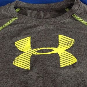 Under armour 4T shirt
